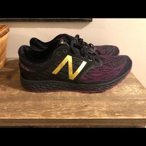 New Balance Disney BATB Women’s Sneakers 9.5